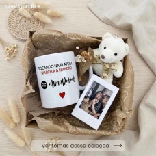 Kit Foto e Música Presente Caneca, Mini Porta-Retrato Polaroid e Ursinho Kit Foto e Música Presente Caneca, Mini Porta-Retrato Polaroid e Ursinho
